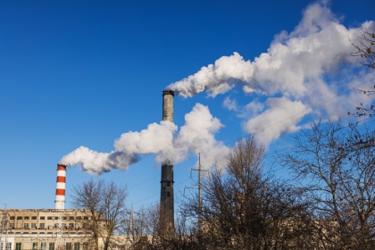 ЕК предлагает новый пункт о временной приостановке определенных товаров из CBAM на фоне ценовых шоков