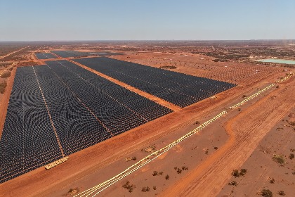 Fortescue обеспечивает финансирование ARENA в размере$ 45 млн для продвижения солнечных технологий в Пилбаре
