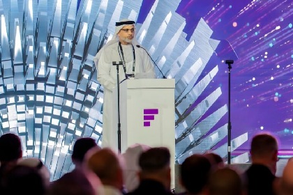 Emsteel подписывает три стратегические сделки, включая инвестиции в размере 37 миллионов долларов США в новую линию по производству проволоки и региональное промышленное сотрудничество.