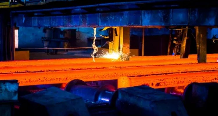 Ученые впервые вывели универсальную формулу роста снежинок